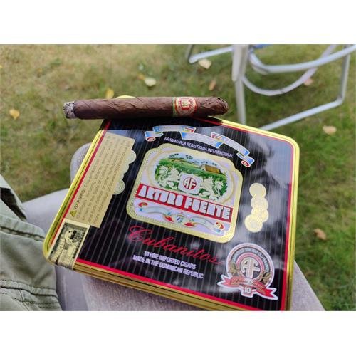 Arturo Fuente Cuban Mad - Corona