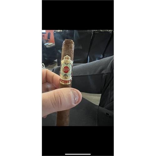 Ashton Symmetry - Belicoso