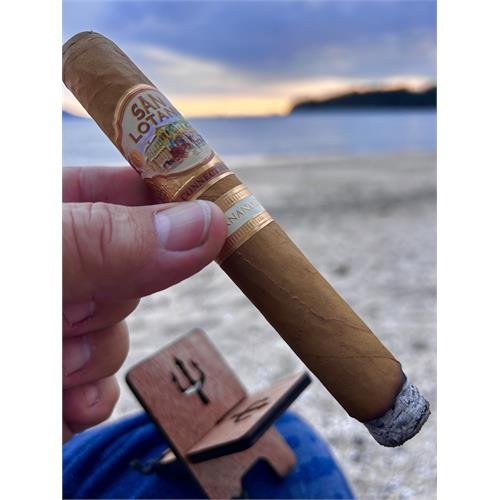 Aj Fernandez Company San Lotano Connecticut - Robusto