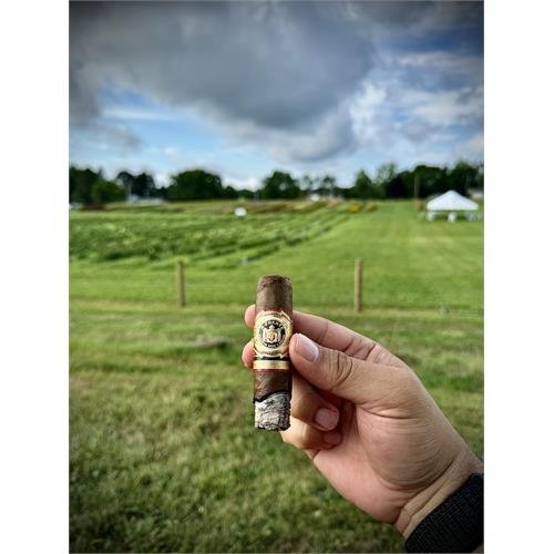 Arturo Fuente Don Carlos - Belicoso
