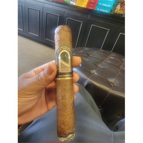Alec Bradley Safe Keepings - Toro
